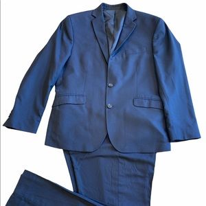 Kenneth Cole Reaction men’s navy suit